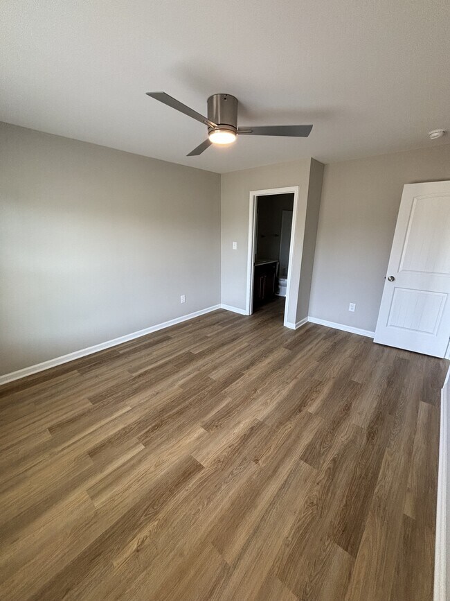 Foto del edificio - 107 Berkshire Cir