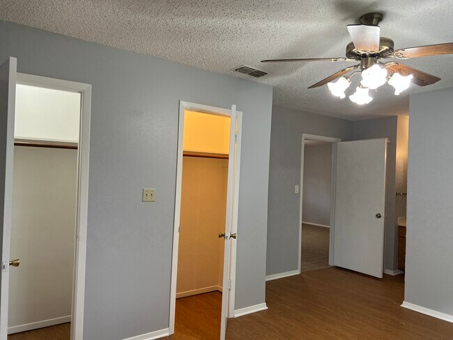 Foto del edificio - 717 Porter St