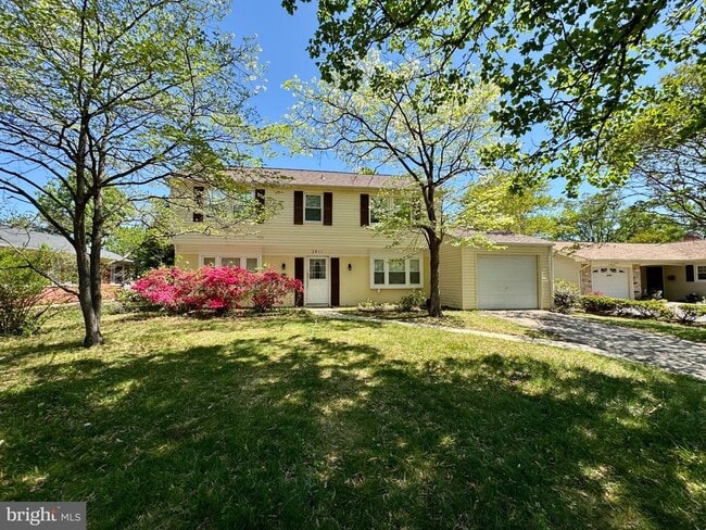 Foto del edificio - 2911 Tallow Ln