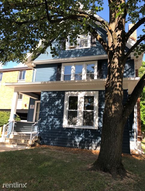 Primary Photo - 1011 E University Ave
