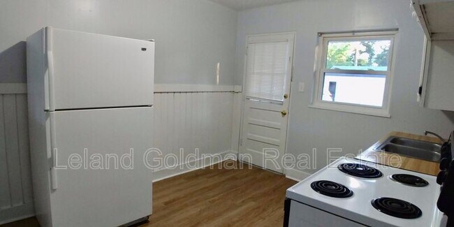 Building Photo - 5269 Curlew Dr