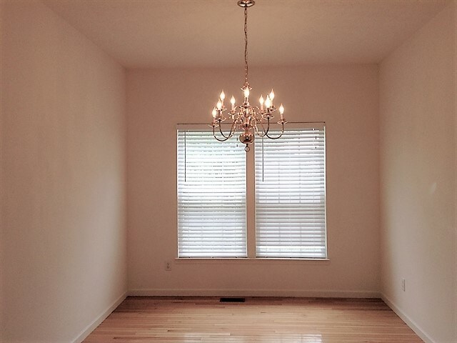 Foto del edificio - 111 Leather Leaf Ln