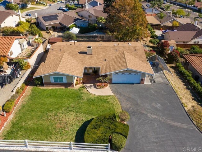 Foto del edificio - 648 Morro Rd