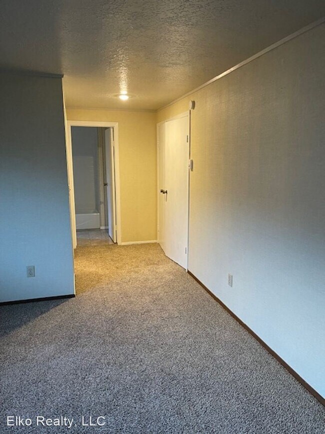 Foto del edificio - 2 br, 2.5 bath House - 2057 Griswold Drive