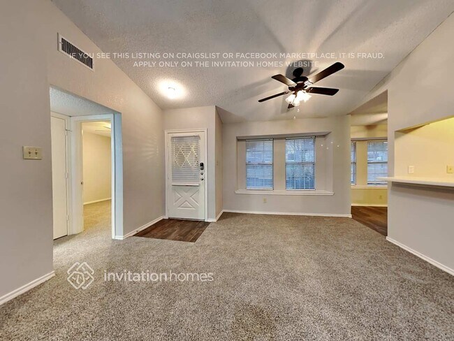 Foto del edificio - 2506 High Hollow Dr