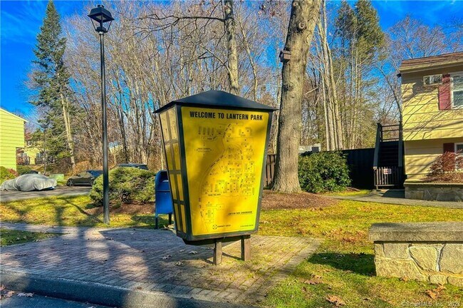 Foto del edificio - 88 Lantern Park Dr