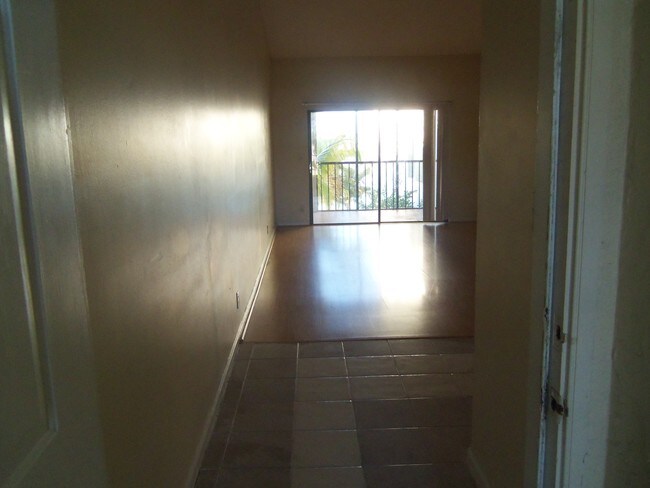 Building Photo - 2650 Greenwood Ter