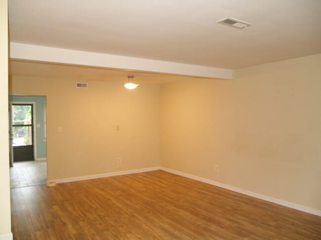 Foto del edificio - 8907 Hunter Ridge Dr