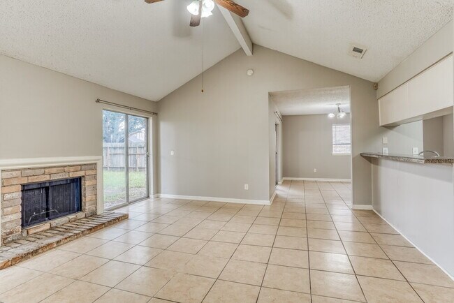 Foto del edificio - 19523 Elmtree Estates Dr
