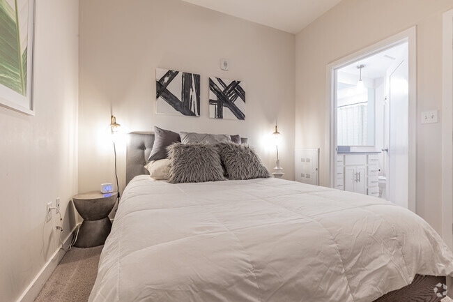 The Falls- 1BR, 1BA - River’s Edge at Manchester