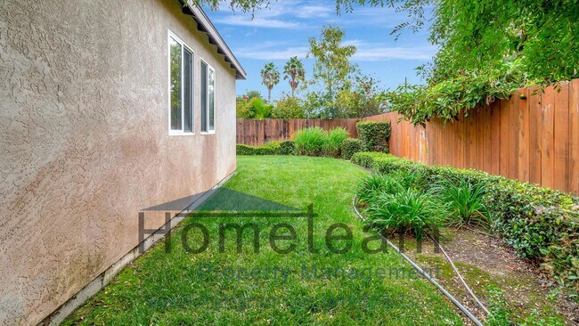 Foto del edificio - 5 BR/3 BA 2015 SQFT One Story/ La Mesa