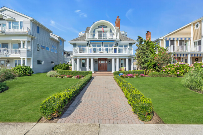 Building Photo - 205 Ocean Ave