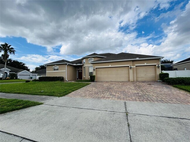 Foto del edificio - 1642 Chandelle Ln
