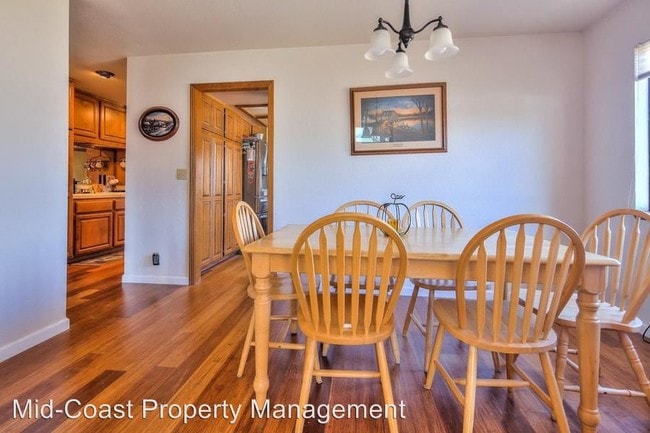 Building Photo - 4 br, 3 bath House - 2000 Traffic Way