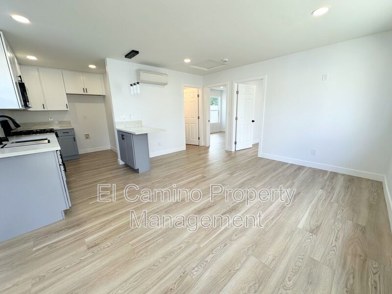 2033 W St, Long Beach, CA 90810 Condo for Rent in Long Beach