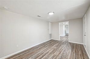 Foto del edificio - 10694 Pine St
