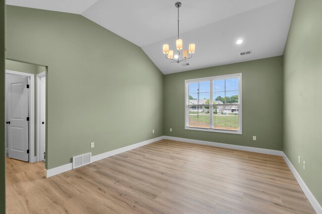 Foto del edificio - Brand New Craftsman Style Home In Walden Park