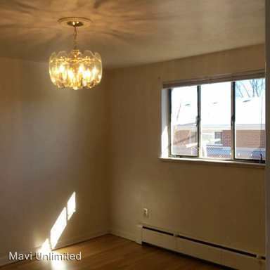 Primary Photo - 4630 Pierce St