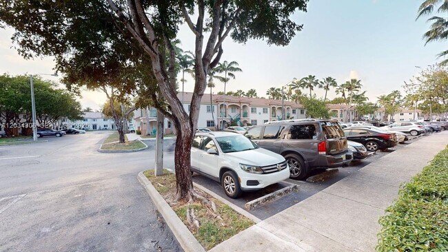 Foto del edificio - 2921 SE 13th Rd