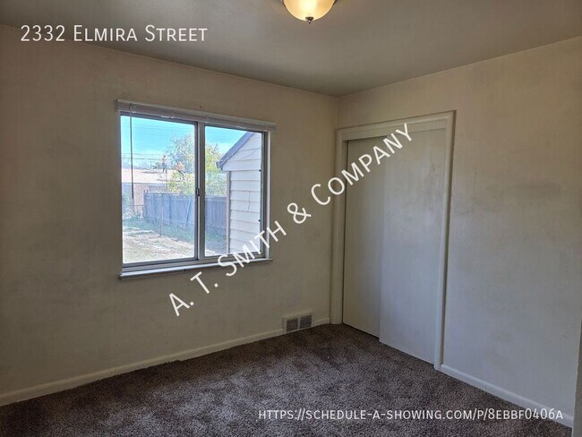 Foto del edificio - 2332 Elmira St