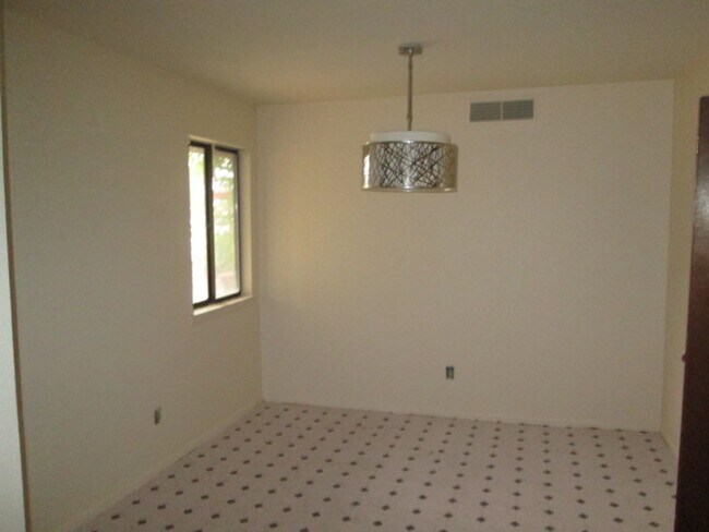 Foto del edificio - Available Now In Taylor Ranch!