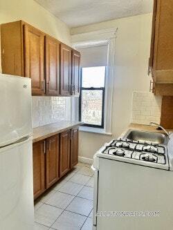 Foto del edificio - 1160 Commonwealth Ave