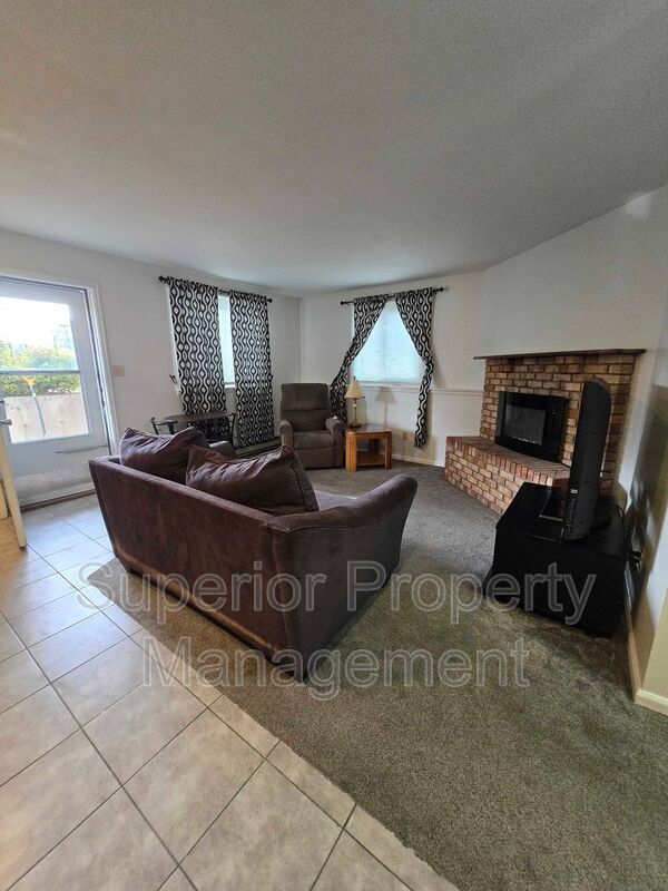 Foto del edificio - 4950 King Arthur Way