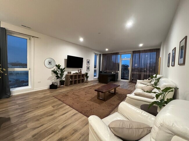 Foto del edificio - 815 N Richmond St