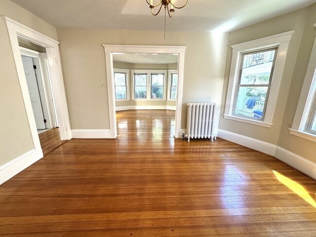 Foto del edificio - 20 Hunnewell Ave