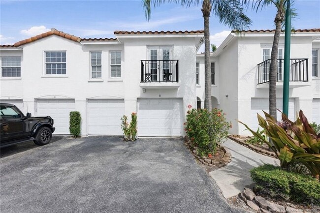 Building Photo - 1155 Lake Shore Dr