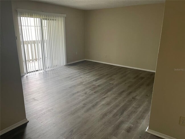Building Photo - 137 Springwood Cir