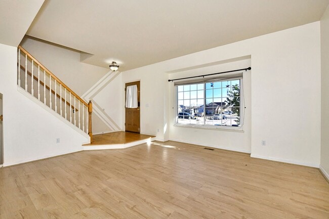 Foto del edificio - 4-bedroom Gem Near Ft. Carson!