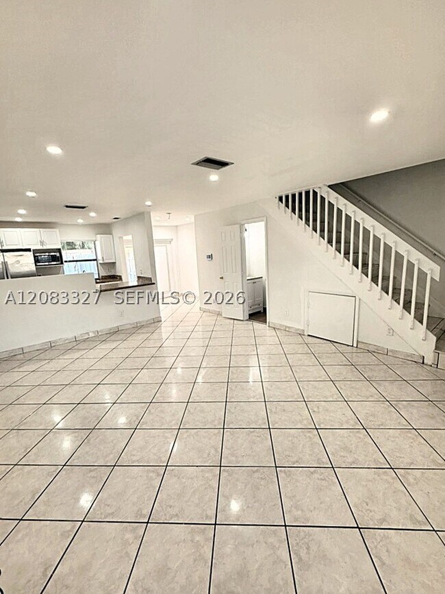 Foto del edificio - 10554 NW 3rd St
