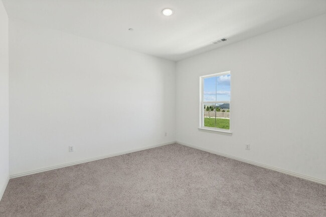 Building Photo - 1021 Featherglass Ln