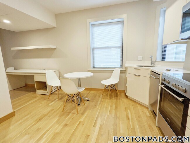 Foto del edificio - 115 Mt Auburn St