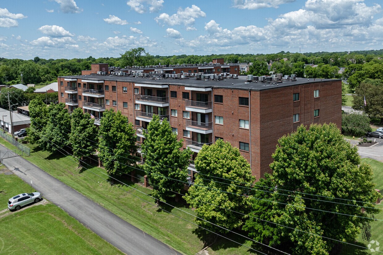 Foto del edificio - Hickory Bay Condominiums