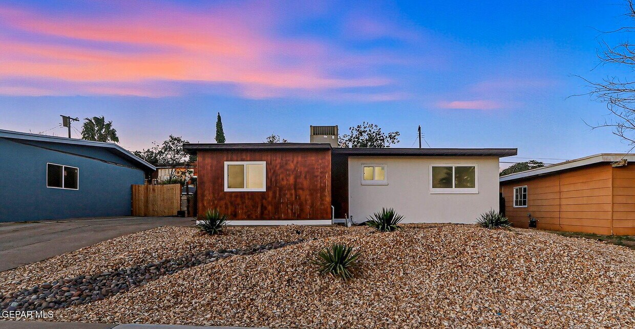 Foto principal - 6251 Arapaho Rd