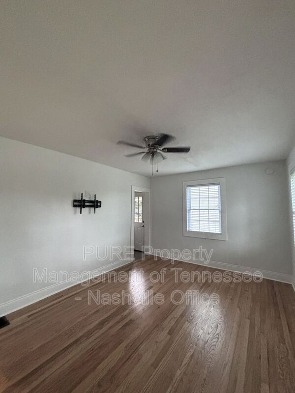 Building Photo - 3715 Hilltop Ln