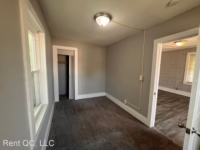 Building Photo - 2 br, 1 bath House - 2848 5 1/2 Ave.