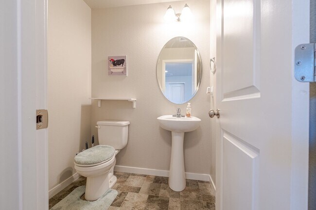 Foto del edificio - Stunning 3 Bed 2.5 Bath Home in Harvest Village