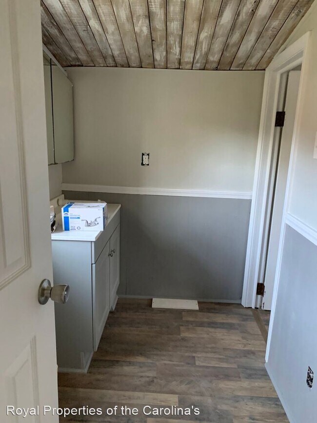 Foto del edificio - 2 br, 1 bath House - 143 Houpe Rd