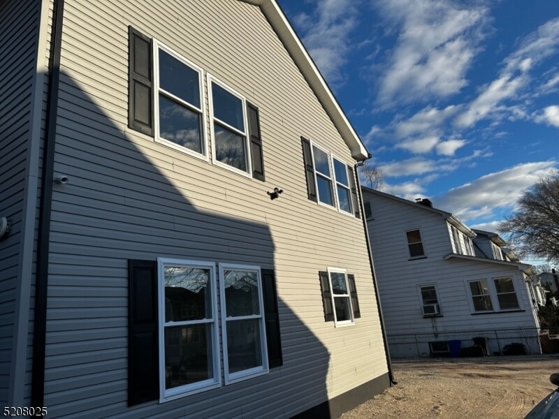 10 Rowe Pl, Bloomfield, NJ 07003 House Rental in Bloomfield, NJ