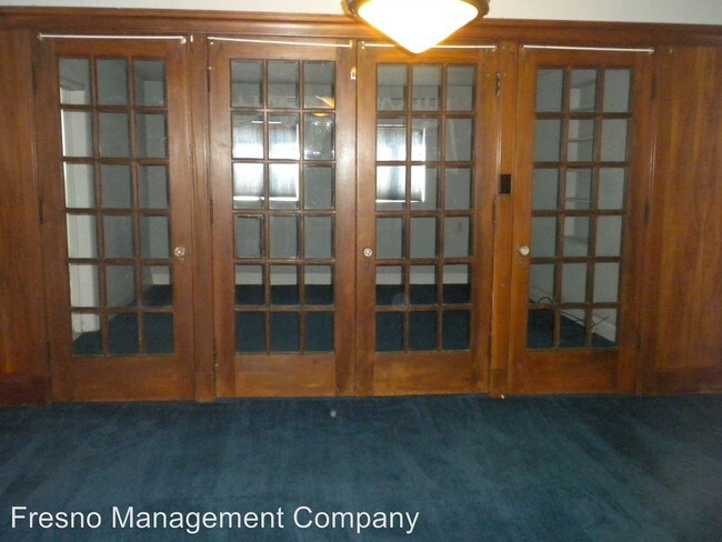 Building Photo - 1345 N Van Ness Ave