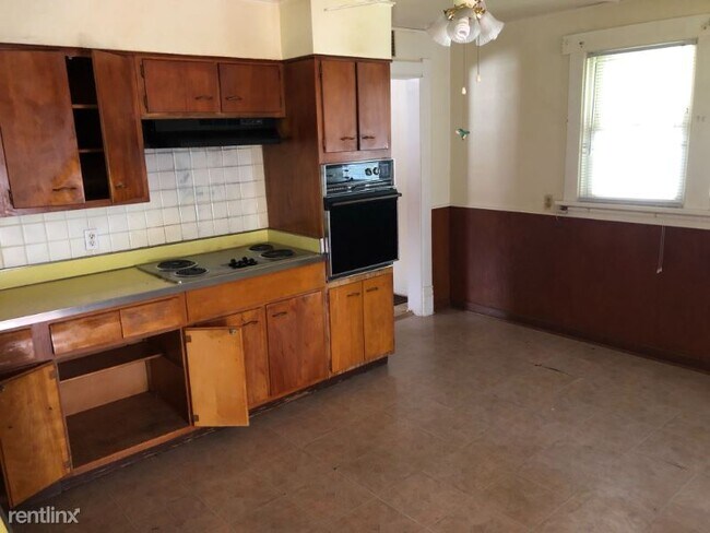 Foto del edificio - 2214 W Butler St