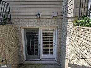 Building Photo - 17 Moonlight Trail Ct