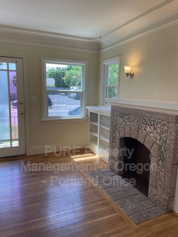 Building Photo - 1555 N Killingsworth St
