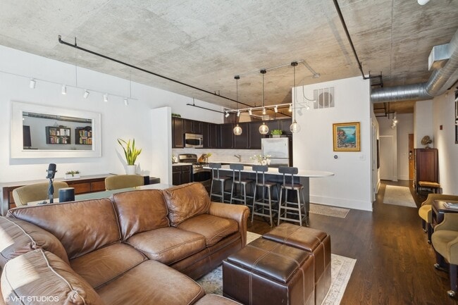 Foto del edificio - 520 S State St