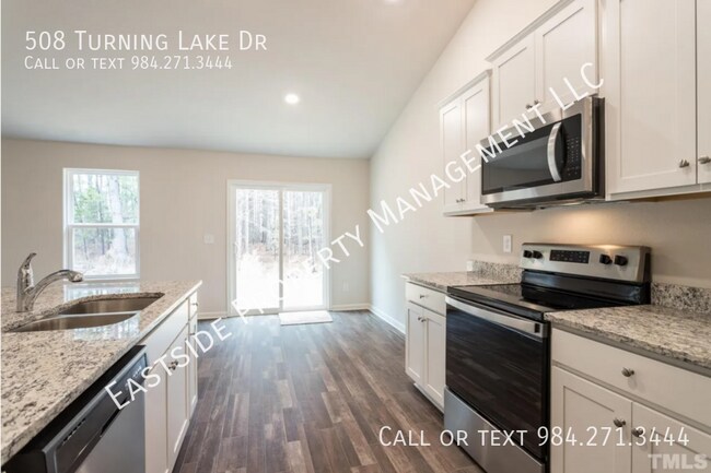 Foto del edificio - 508 Turning Lk Dr