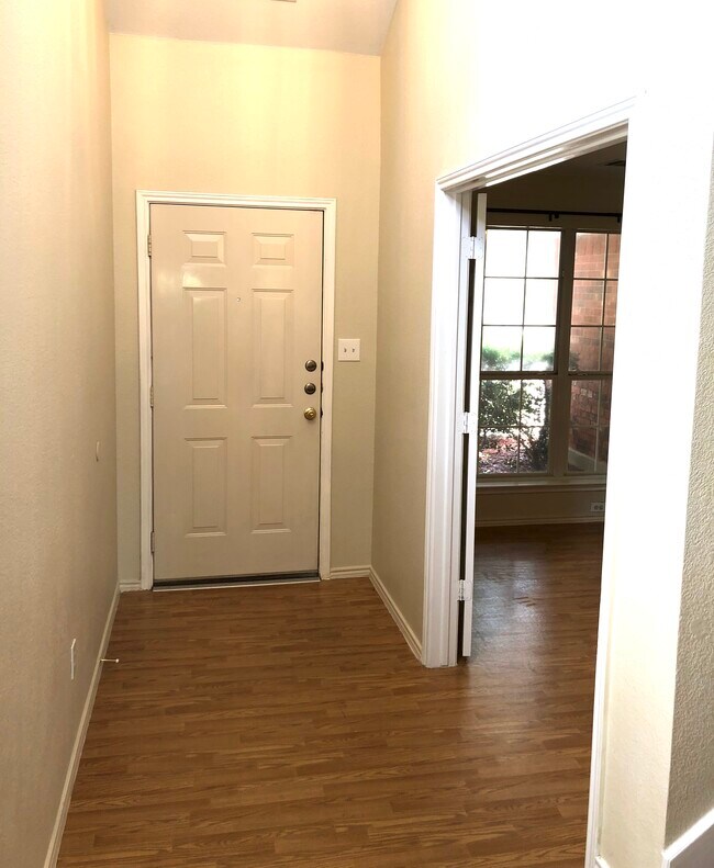 Foyer with entry into office - 14208 Sumatra Ln