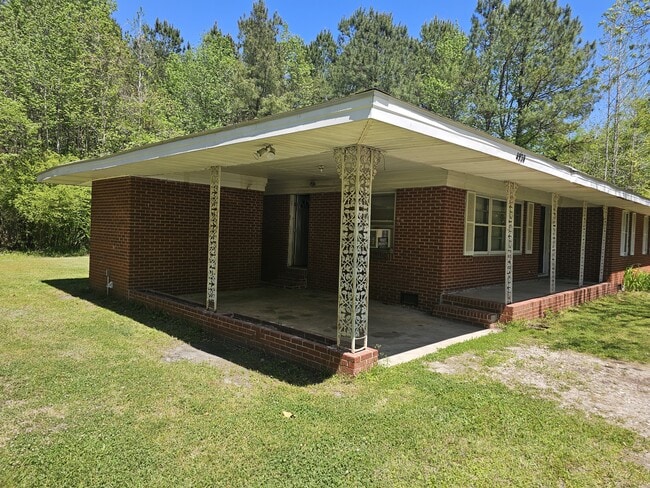 Building Photo - 4938 Blue Banks Loop Rd NE